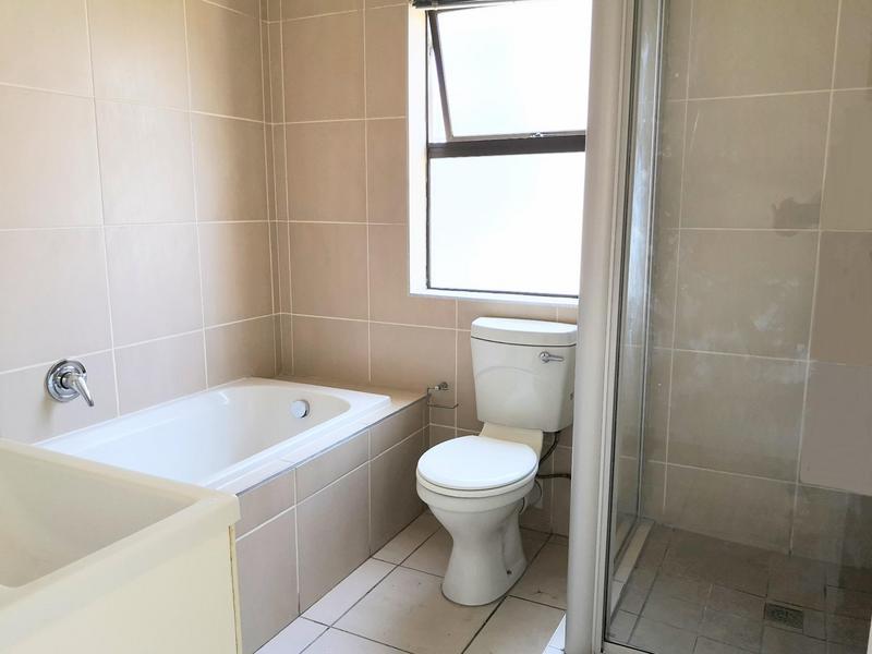 To Let 2 Bedroom Property for Rent in Table View Western Cape